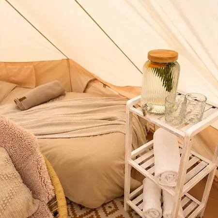 Glamping *